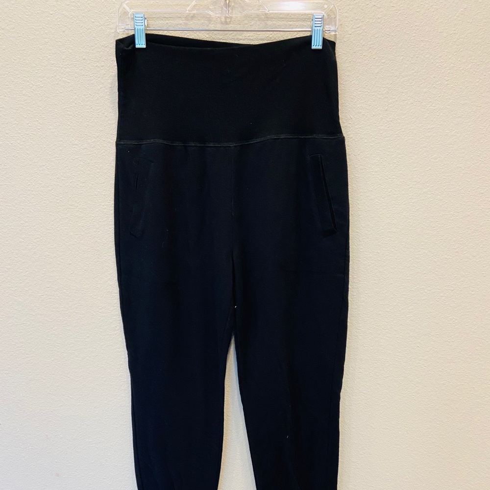 Beyond Yoga joggers